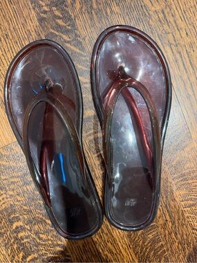Women's Jelly Flip Flop Sandals - Deep Burgundy